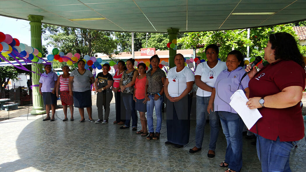 JURAMENTAN A ASOCIACION DE MUJERES DE SAN JUAN TALPA, AMUSAJAT  I  21.09.2016