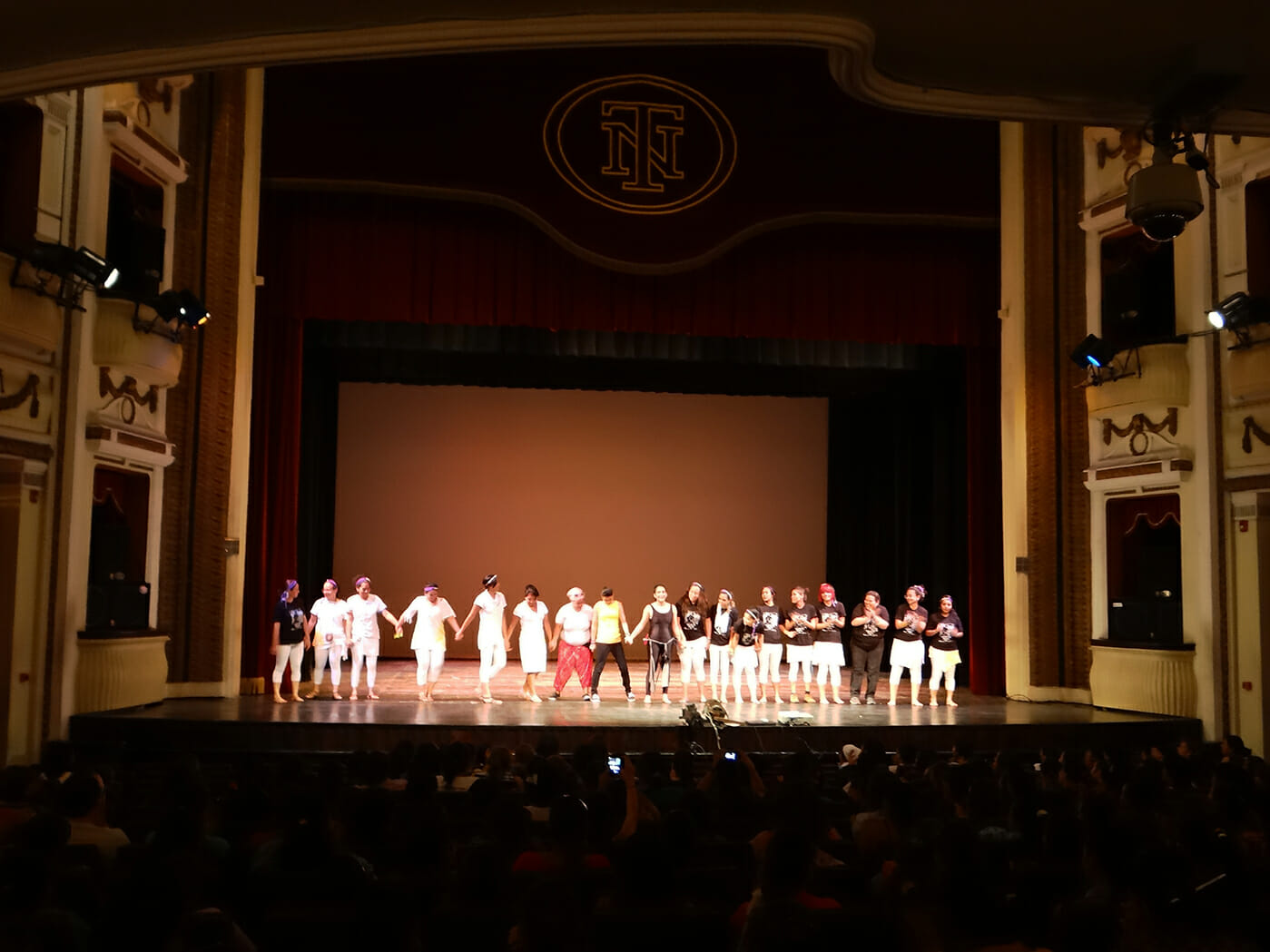 Mujeres en el Teatro, Toma Nacional